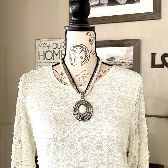 Jewelry - IVORY CONCHO NINA NECKLACE AND EARRING SET